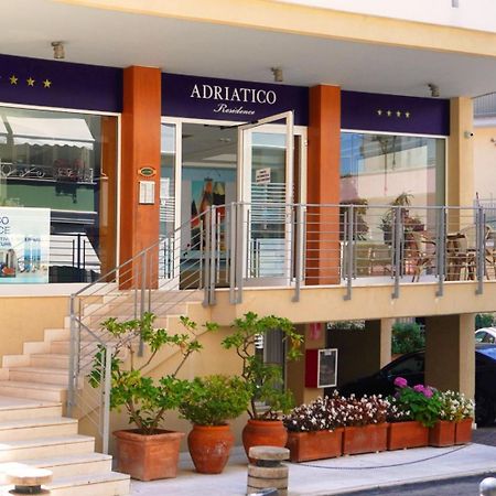 Residence Adriatico ガビッチェ・マーレ エクステリア 写真