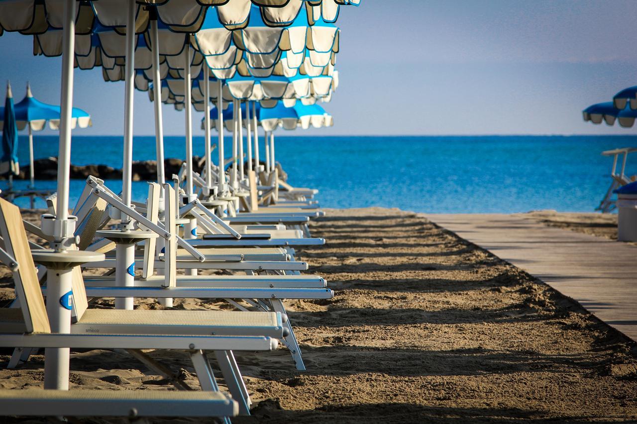 Residence Adriatico ガビッチェ・マーレ エクステリア 写真