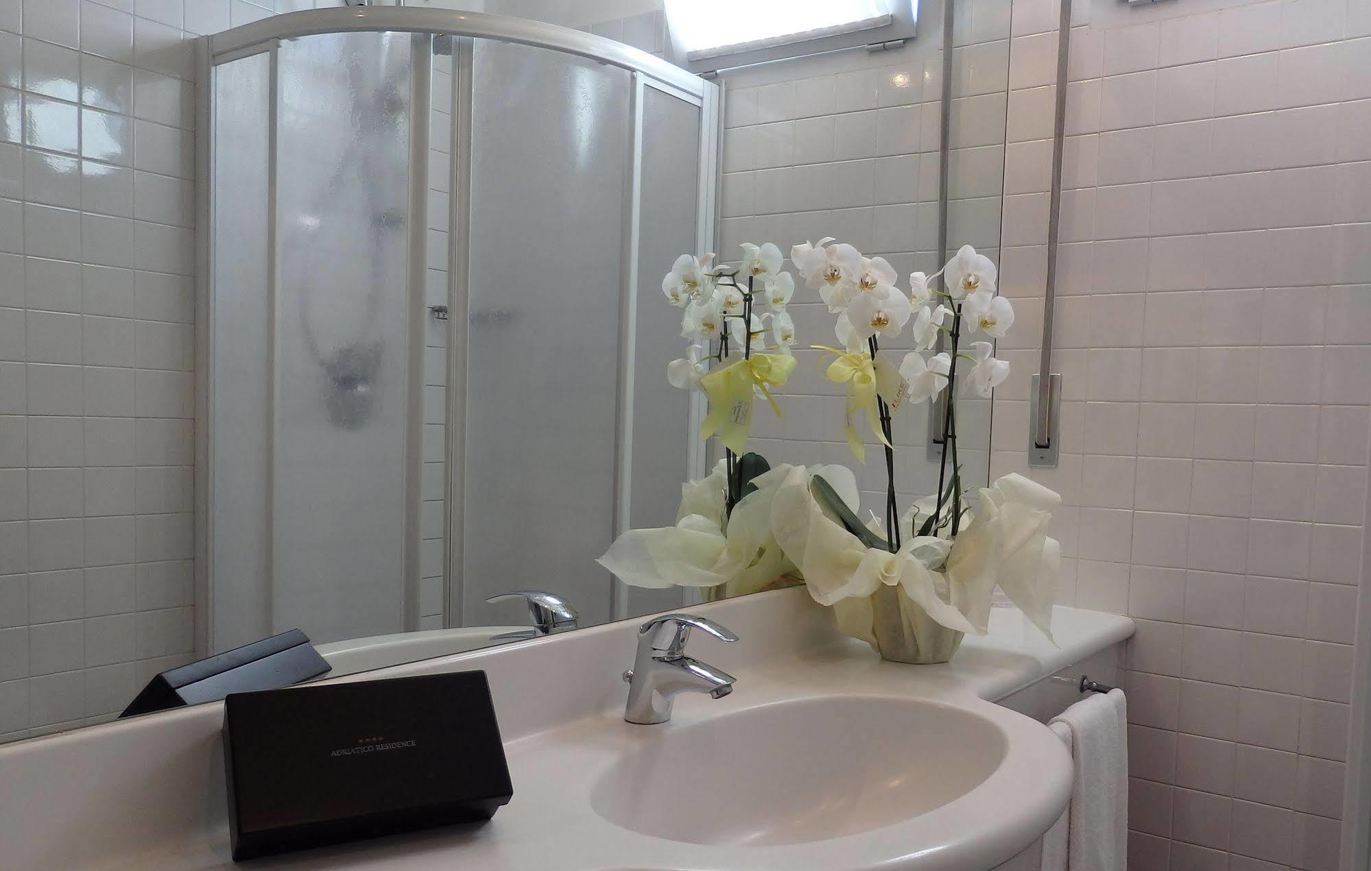 Residence Adriatico ガビッチェ・マーレ エクステリア 写真
