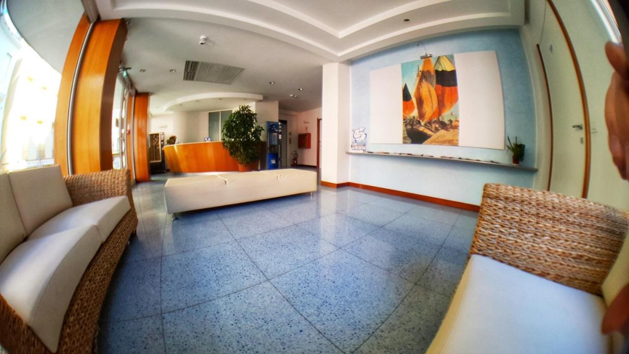 Residence Adriatico ガビッチェ・マーレ エクステリア 写真